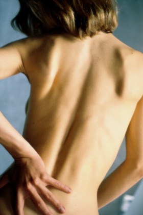 El automasaje a sheynom la osteocondrosis del vídeo